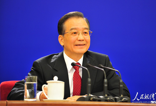 温家宝总理会见中外记者